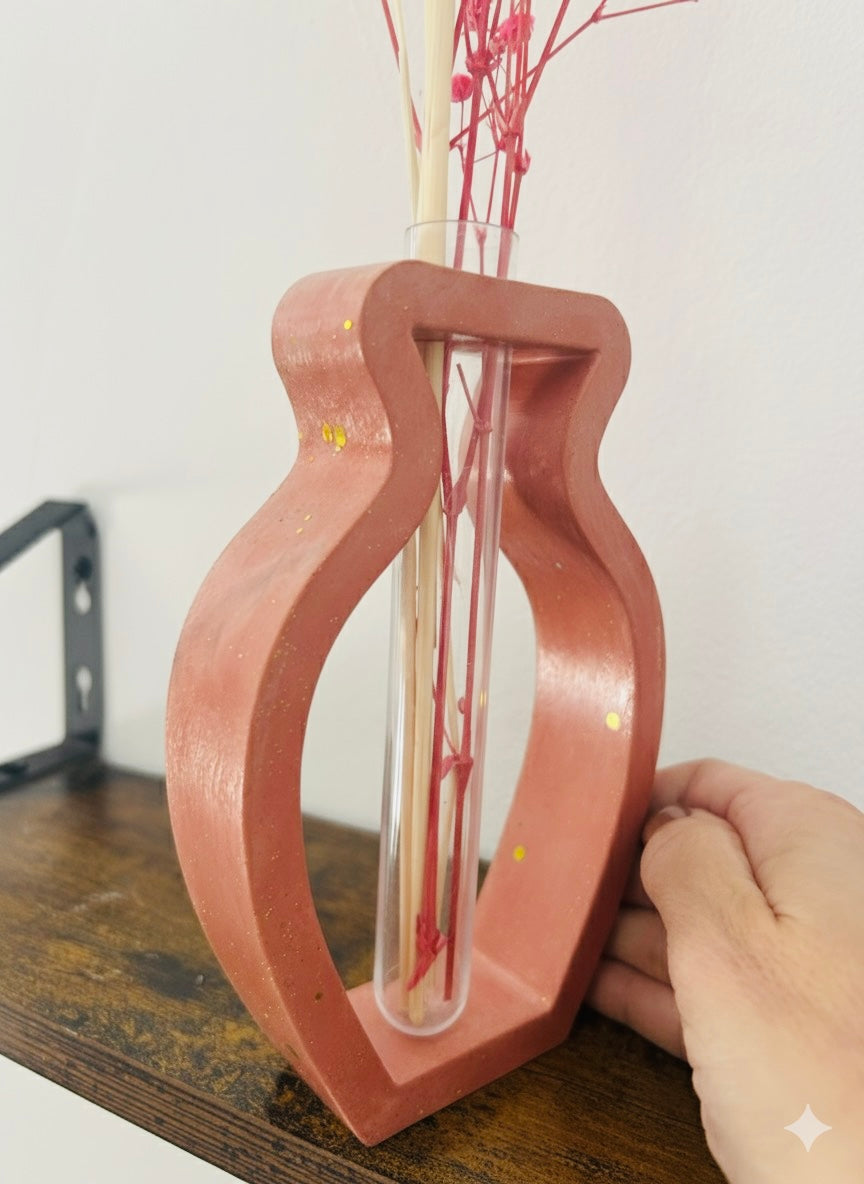 Vase Soliflore vieux Rose en Plâtre Céramique -Livré avec ses Fleurs Séchées