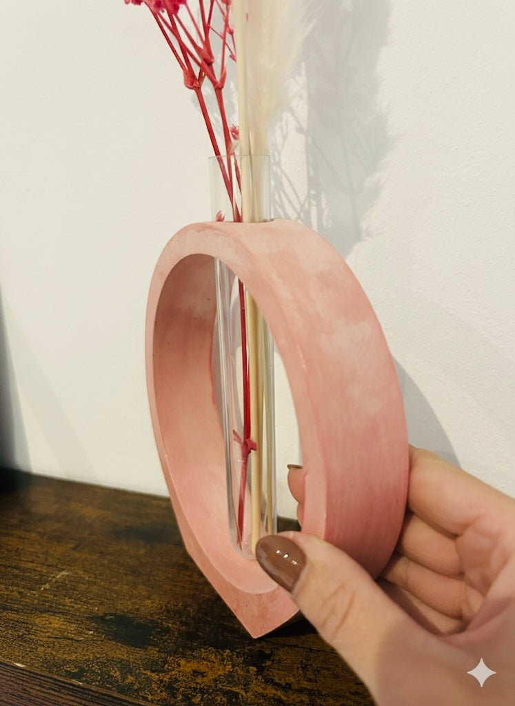 Vase Soliflore Rond Rose - Livré avec ses Fleurs Séchées